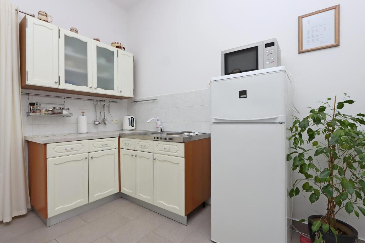 Apartments With A Parking Space Kornic, Krk - 415 Zewnętrze zdjęcie