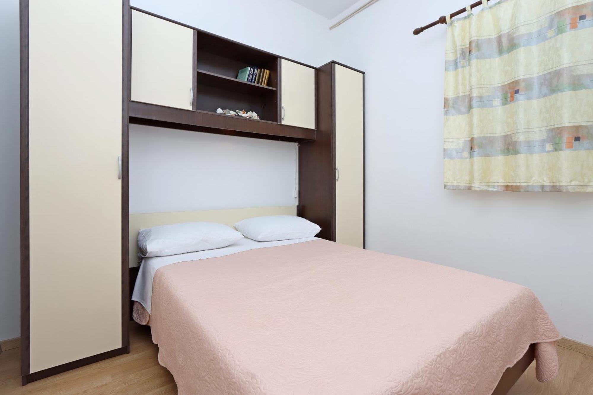 Apartments With A Parking Space Kornic, Krk - 415 Zewnętrze zdjęcie