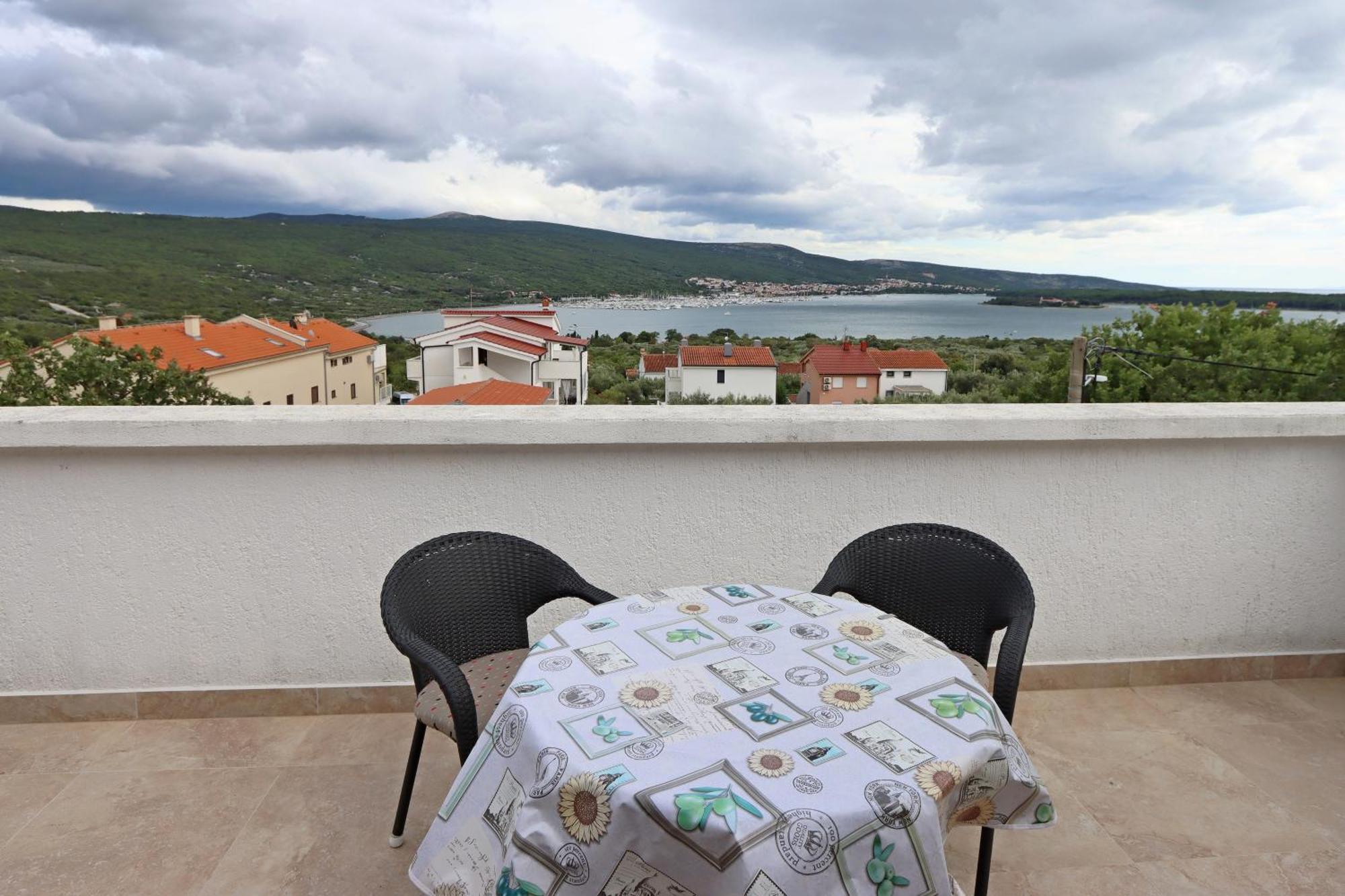 Apartments With A Parking Space Kornic, Krk - 415 Zewnętrze zdjęcie